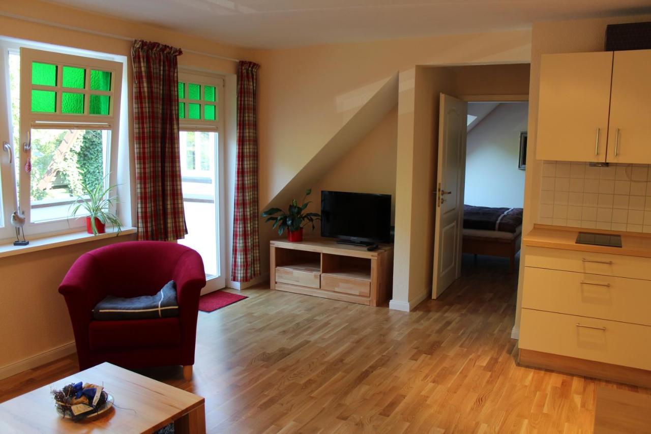 Schloms Hof Appartement Waffensen Buitenkant foto
