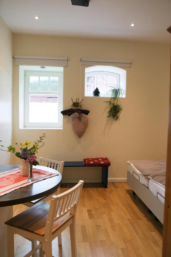 Schloms Hof Appartement Waffensen Buitenkant foto