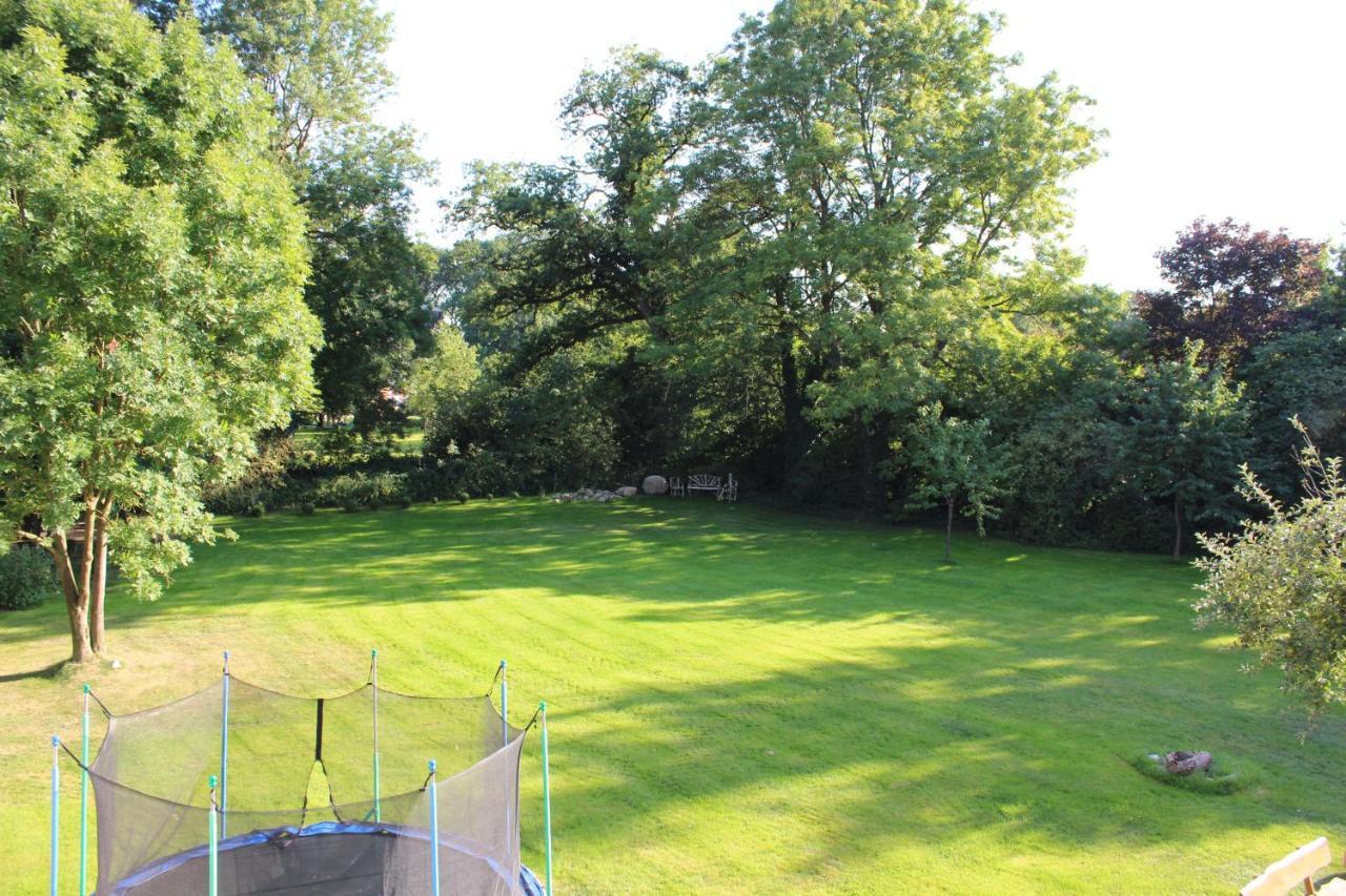 Schloms Hof Appartement Waffensen Buitenkant foto